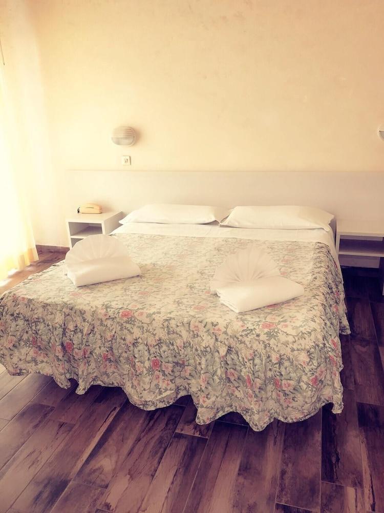 Hotel Brenta Viserbella di Rimini 외부 사진