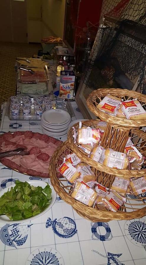 Hotel Brenta Viserbella di Rimini 외부 사진