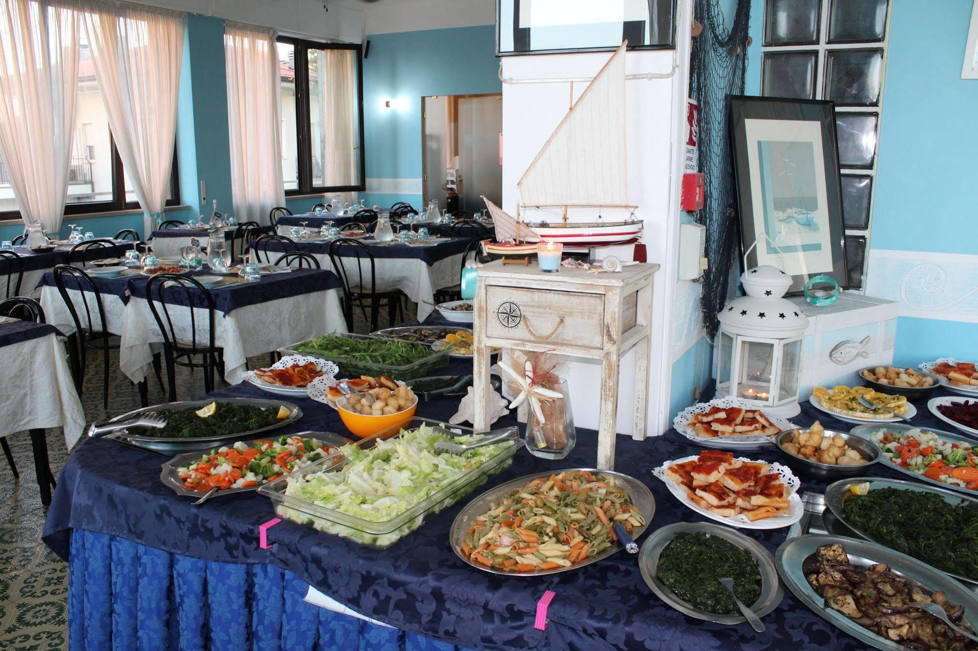 Hotel Brenta Viserbella di Rimini 외부 사진