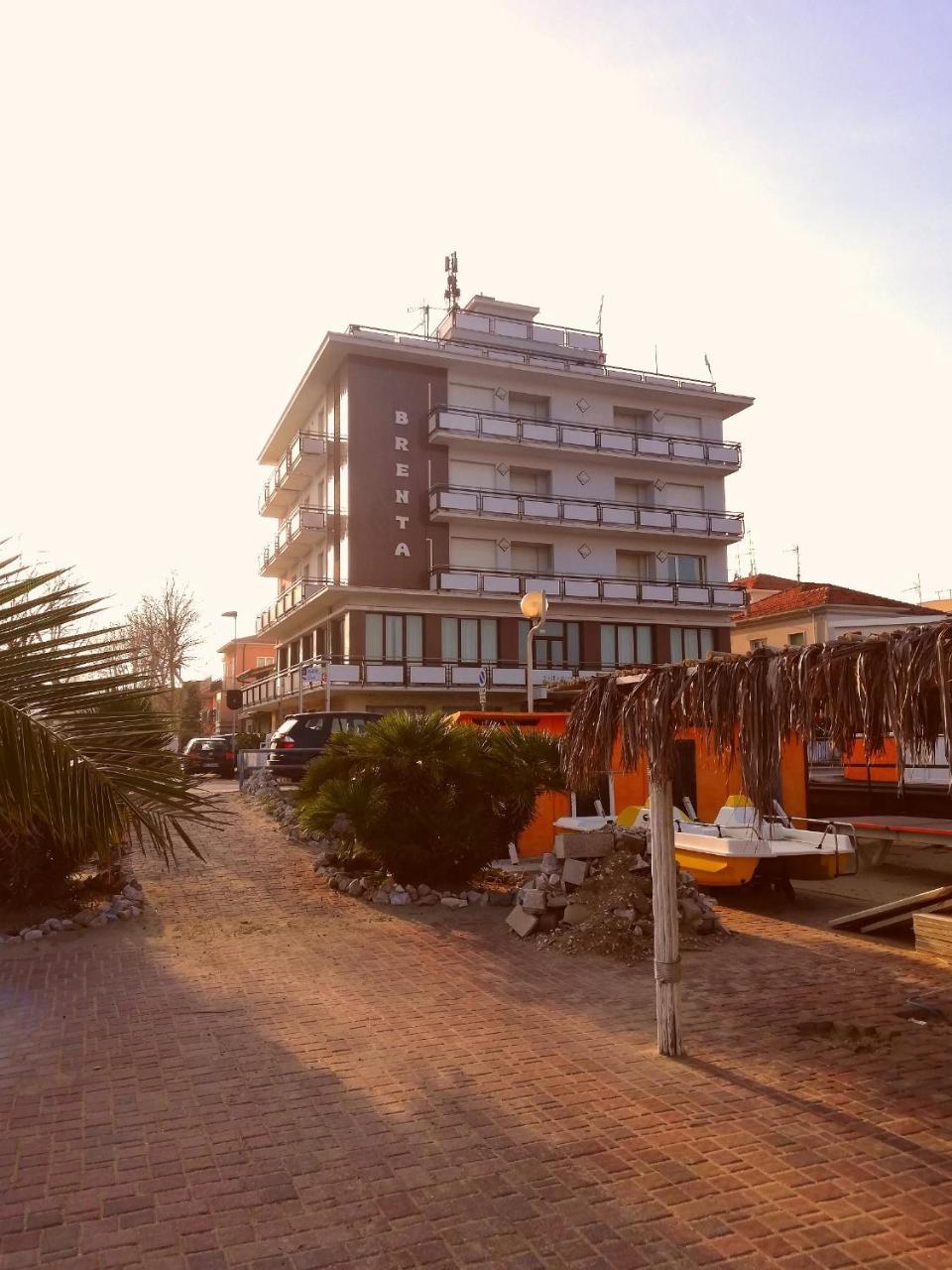 Hotel Brenta Viserbella di Rimini 외부 사진